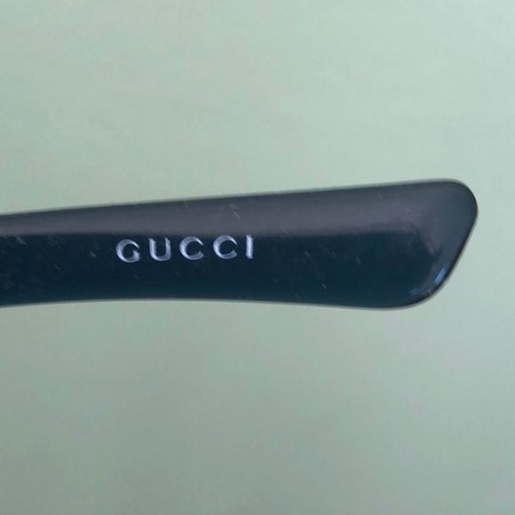 Gucci Sunglasses - Picture 6 of 7